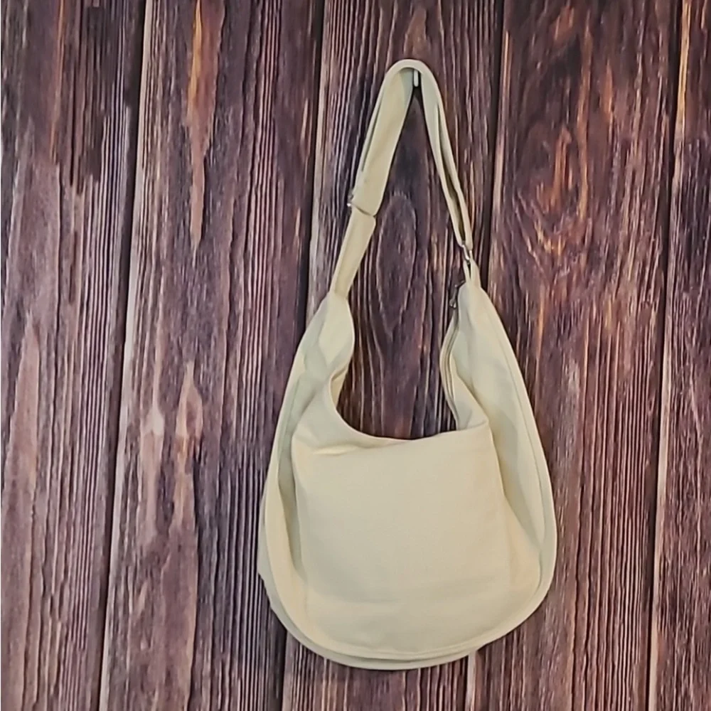 Vintage Embroidered Floral Hobo Cream Crossbody/ Shoulder Purse Bag Canvas EUC